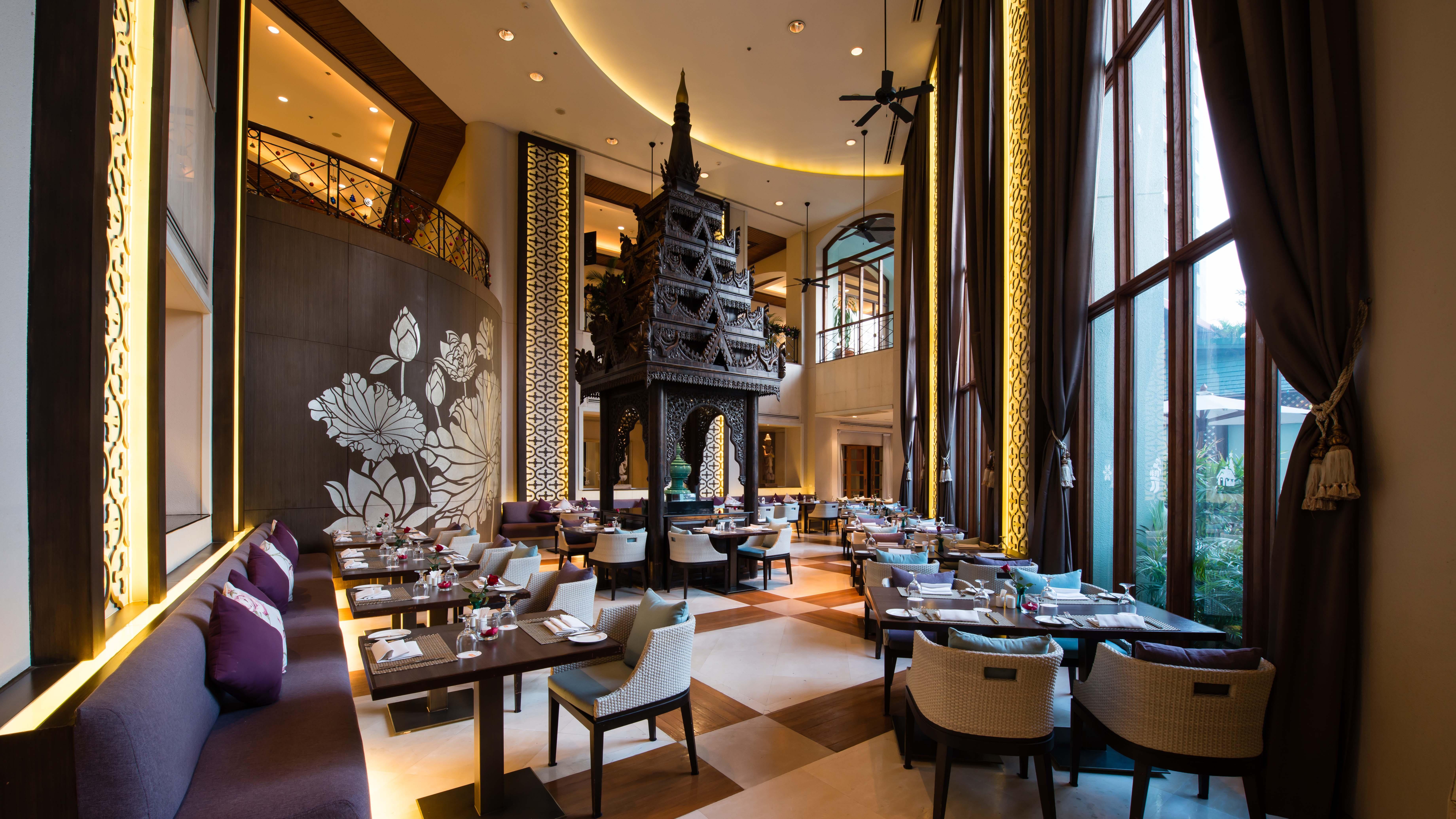 Chatrium Hotel Royal Lake Yangon Exteriör bild